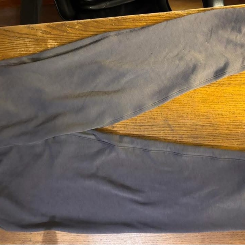 Women's Parker in Plum Truffle size small